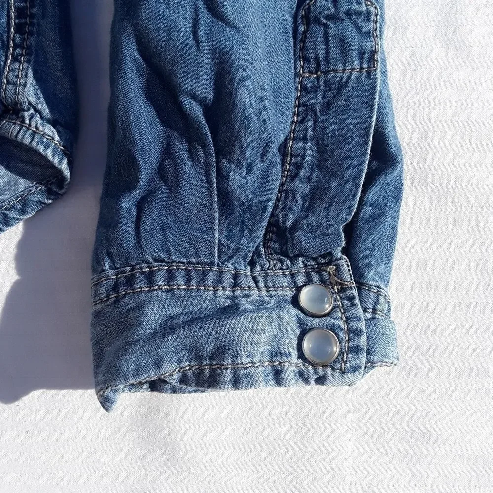 Wet Seal Chambray top - Picture 6 of 10